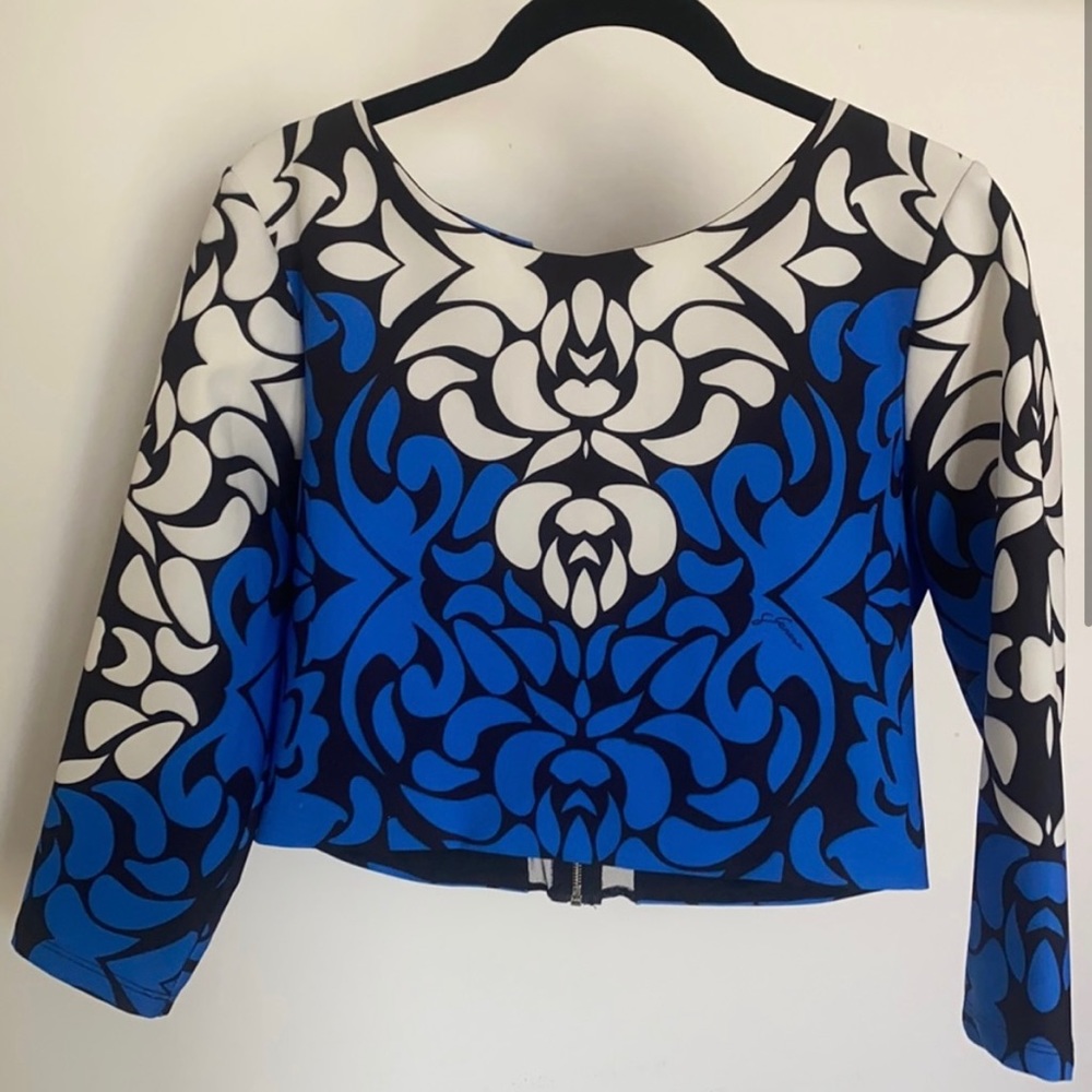 NEW!! Blue & White Long Sleeve Top!
